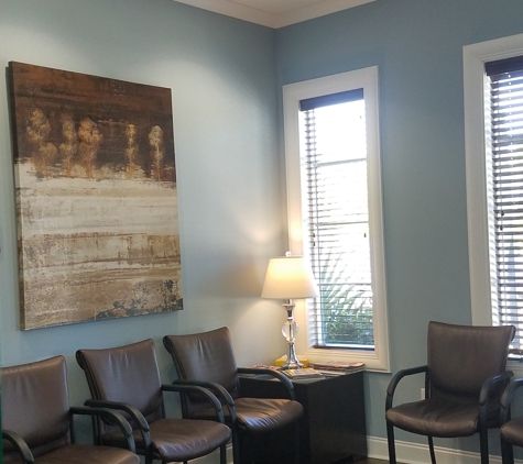 Gary G Bolton MD - Ridgeland, MS. Waiting Area