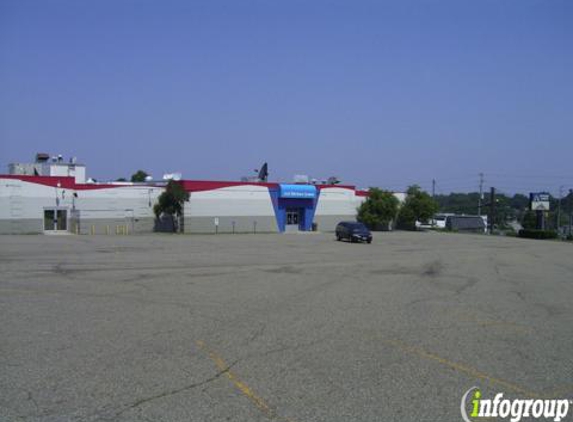 AMF Riviera Lanes - Fairlawn, OH