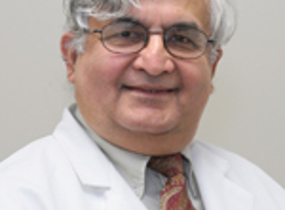 Dr. Againdra K Bewtra, MD - Omaha, NE