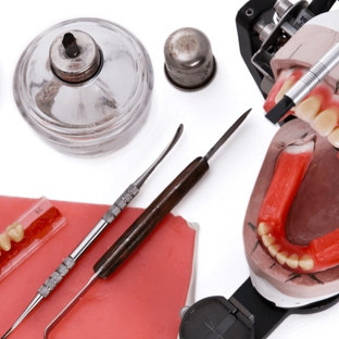 Claremont Denture Clinic - Berriedale, TAS