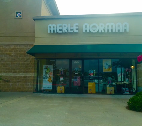 Merle Norman Cosmetics - Kennesaw, GA. Lot view