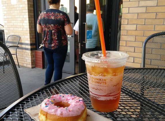 Dunkin' - Los Angeles, CA