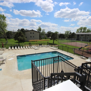 Gramercy Park Apartments - Champaign, IL