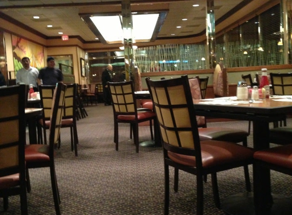 Metro 29 Diner Restaurant - Arlington, VA