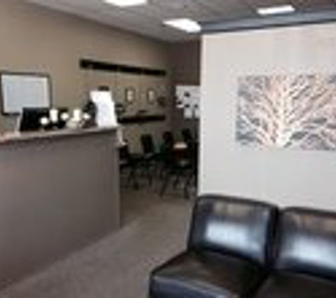 MaxLife Health and Laser Center - Overland Park, KS