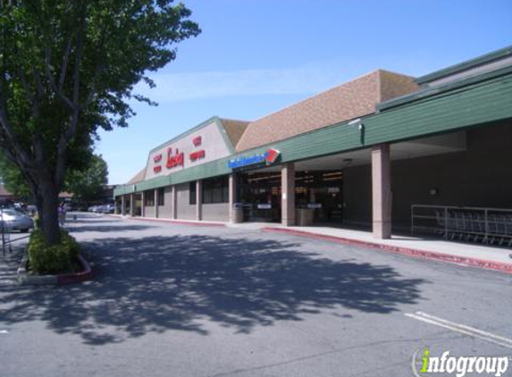 Lucky Supermarket - Redwood City, CA
