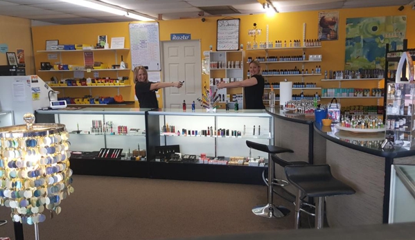 SA VAPORS - San Antonio, TX. Fun and helpful crew every time you visit.
you can send your loved ones here and "know" they are well taken care of.