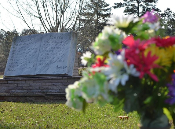 Alexandria Memorial Gardens - Woodworth, LA