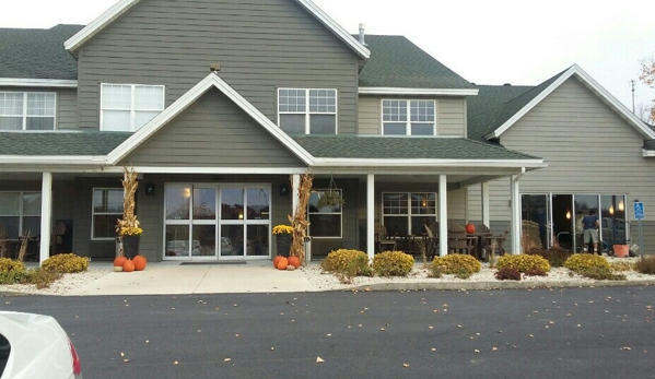 Country Inns & Suites - Decorah, IA