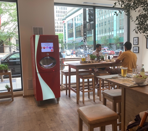 Vapiano Magnificent Mile - Chicago, IL