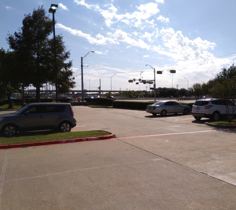 Olive Garden Italian Restaurant - Plano, TX. This Olive Garden is on the northeast corner of the intersection of I-75 and Plano Parkway.