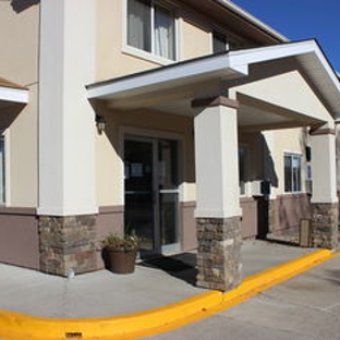 Super 8 by Wyndham Grand Forks - Grand Forks, ND