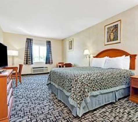 Days Inn by Wyndham Bethel - Danbury - Bethel, CT