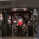 Hot Topic - Clothing Stores