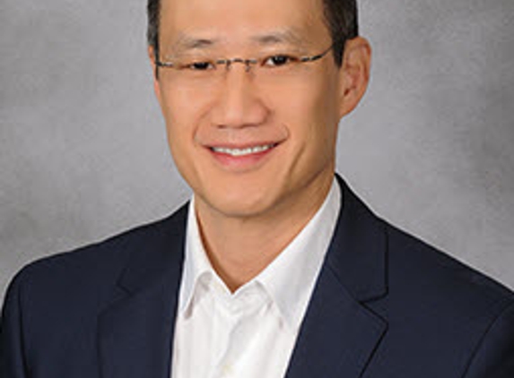 Dr. Len Michael Lee, DO - Barrington, IL