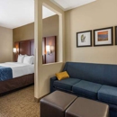 Comfort Suites - Motels