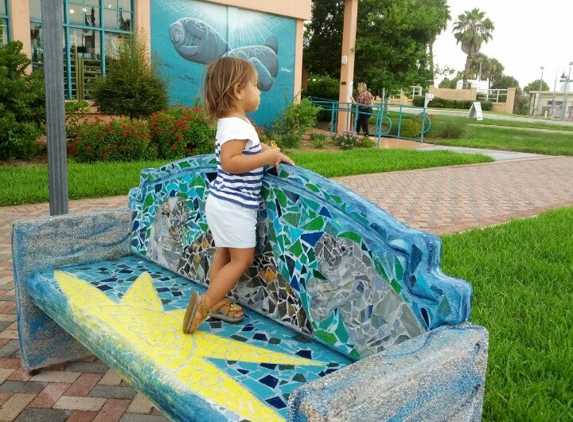 Manatee Observation & Education - Fort Pierce, FL