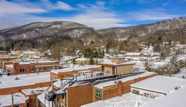 The Horton Hotel and Rooftop Lounge - Boone, NC