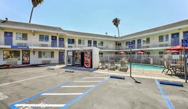 Motel 6 - Pleasanton, CA