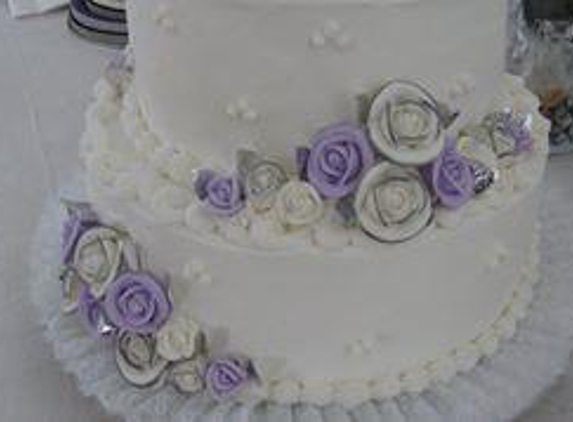 Simply Beautiful Cakes - Newberg, OR