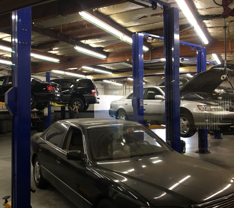 Luxury Motorworks - Monrovia, CA. The Shop