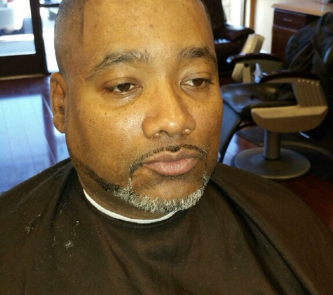The New VIBE @Uptown Mens Barber Shop Cedar Hill - Cedar Hill, TX. Cut by Lamaur