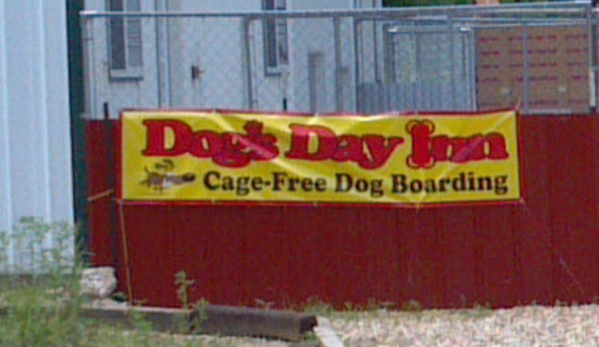 Dogs Day Inn - Kaiser, MO