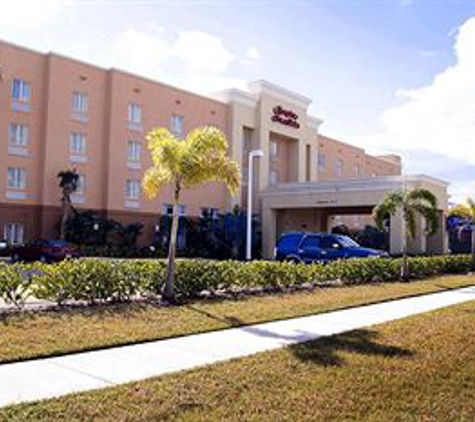 Hampton Inn & Suites Ft. Pierce - Fort Pierce, FL