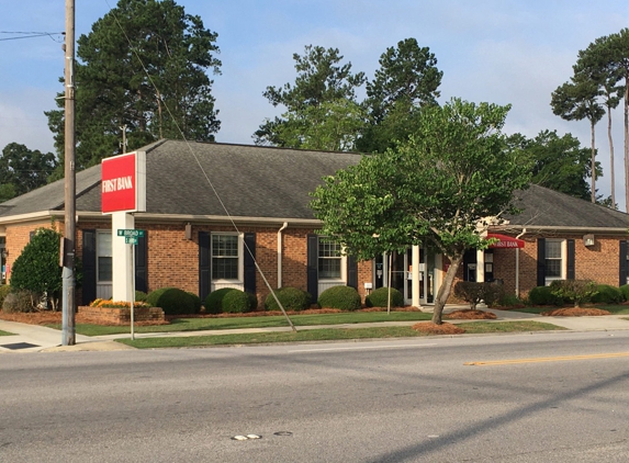 First Bank - St. Pauls, NC - Saint Pauls, NC