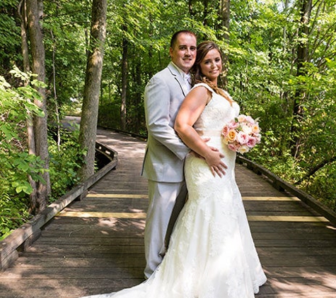 Fallesen Photography Wedding and Portrait Studio - Ransomville, NY