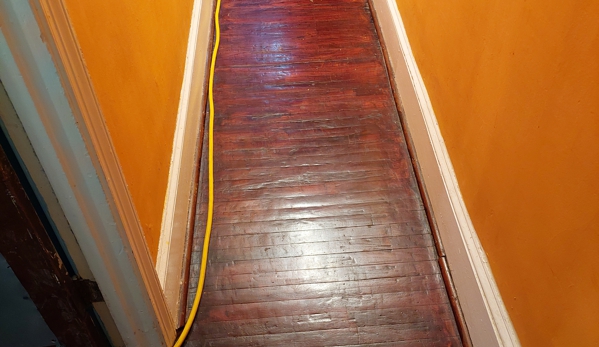 Arnold's Hardwood Floor Sanding. Before