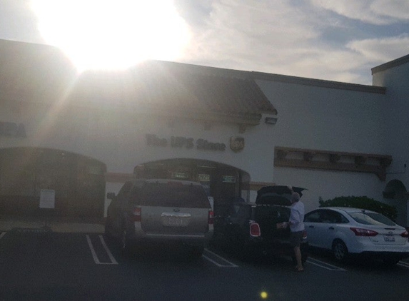 The UPS Store - Costa Mesa, CA