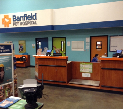 Banfield Pet Hospital - Woodstock, GA