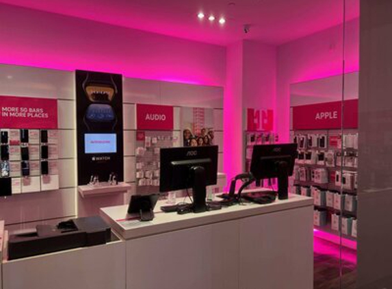 T-Mobile - Garden City, NY