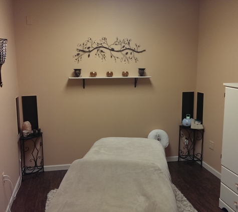 Price Chiropractic - Milwaukee, WI. Massage room