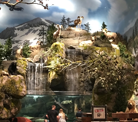 Bass Pro Shops/Cabela’s Boating Center - Rocklin, CA