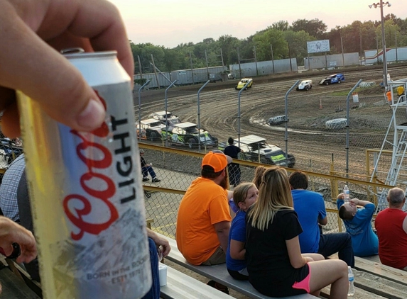 Valley Speedway - Grain Valley, MO