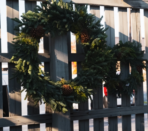 CachePot - Knoxville, TN. Wreaths