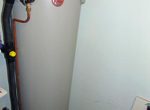 Reece Plumbing Centres - Bundall, QLD. Rheem 160L 3.6kW electric water heater