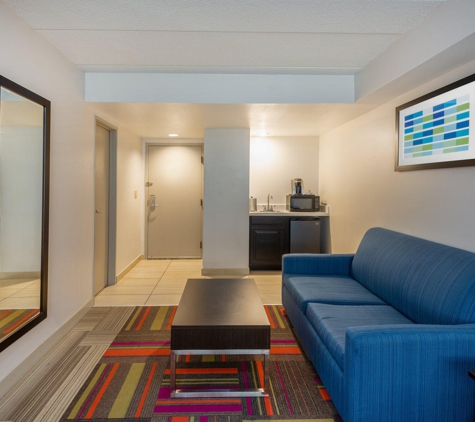 Holiday Inn Express Philadelphia NE - Bensalem - Bensalem, PA