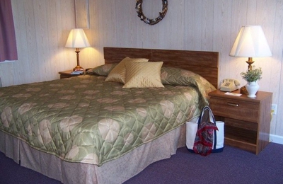 Seascape Motel Cottages 202 Searsport Ave Belfast Me 04915