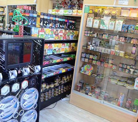 Smokey’s Tobacco, Vapes & Cellular - Midlothian, IL