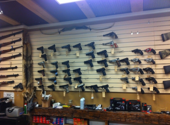 Deadwood Guns and Ammo - Franklin, OH