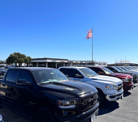 Don Davis Dodge Chrysler Jeep - Arlington, TX