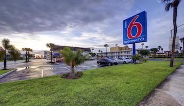 Motel 6 - Cocoa Beach, FL