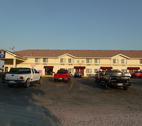 Americas Best Value Inn & Suites Harrisonville - Harrisonville, MO