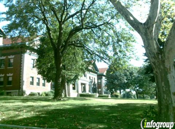 Meadowbrook Manor of LaGrange - La Grange, IL