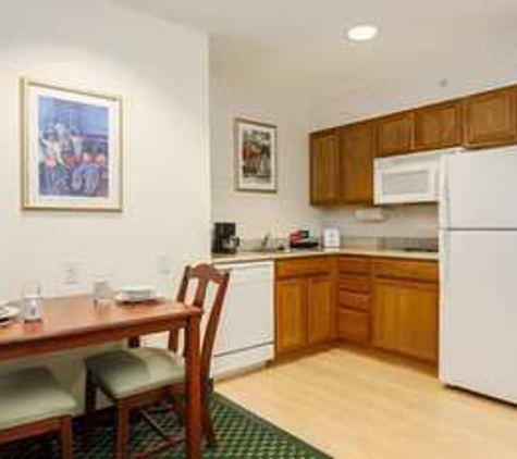 Homewood Suites by Hilton - Warwick, RI