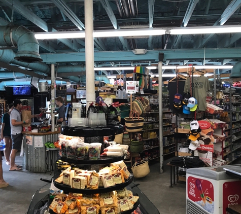 Berts Market - Folly Beach, SC