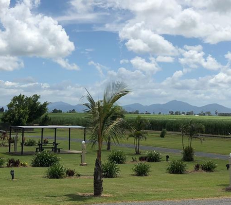 Gunna Go Caravan Park - Myrtlevale, QLD. Powered grass sites